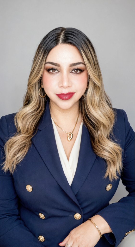 Evelyn Larrea, agente de seguros de vida y salud autorizada en USA
